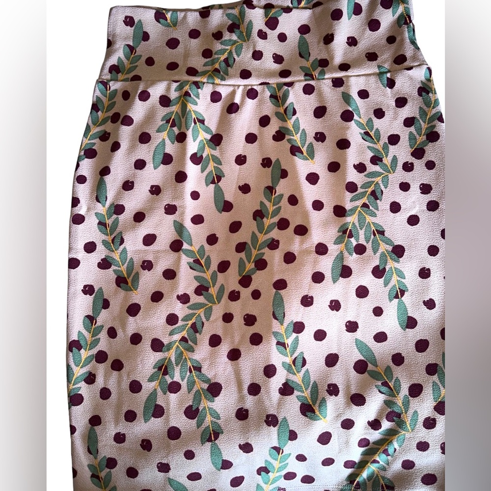 Lularoe XL mauve‎ with Olives Cassie pencil skirt.. very Tuscany vibe! NWT